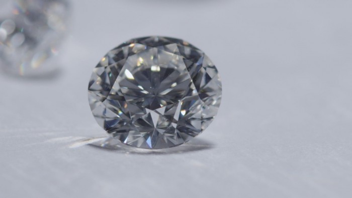 7 Ways to Spot Fake Diamonds